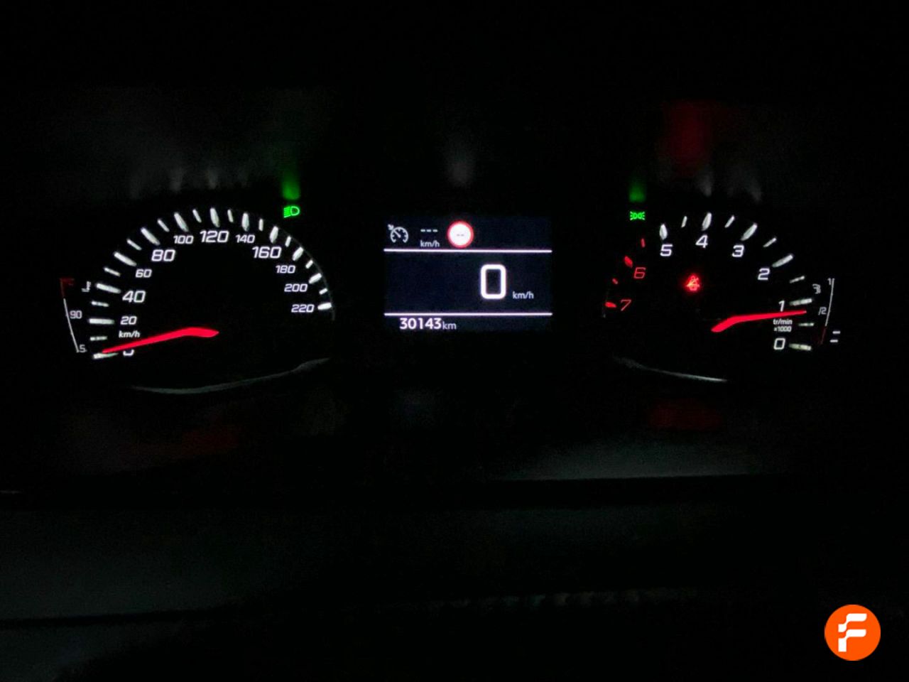 Foto Peugeot 208 8