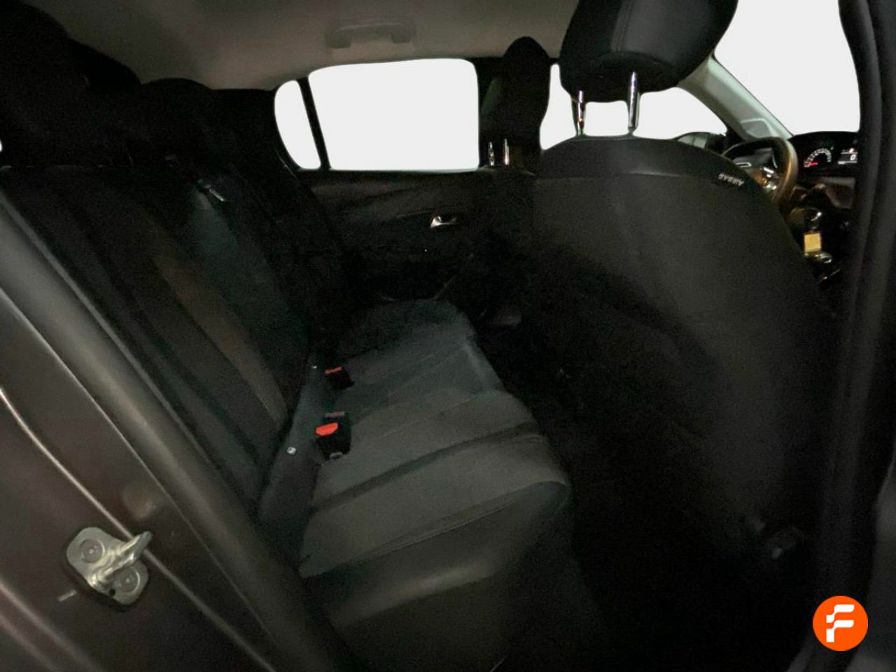 Foto Peugeot 208 14