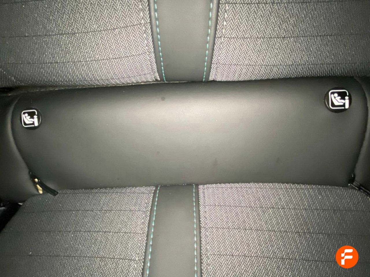 Foto Peugeot 208 16