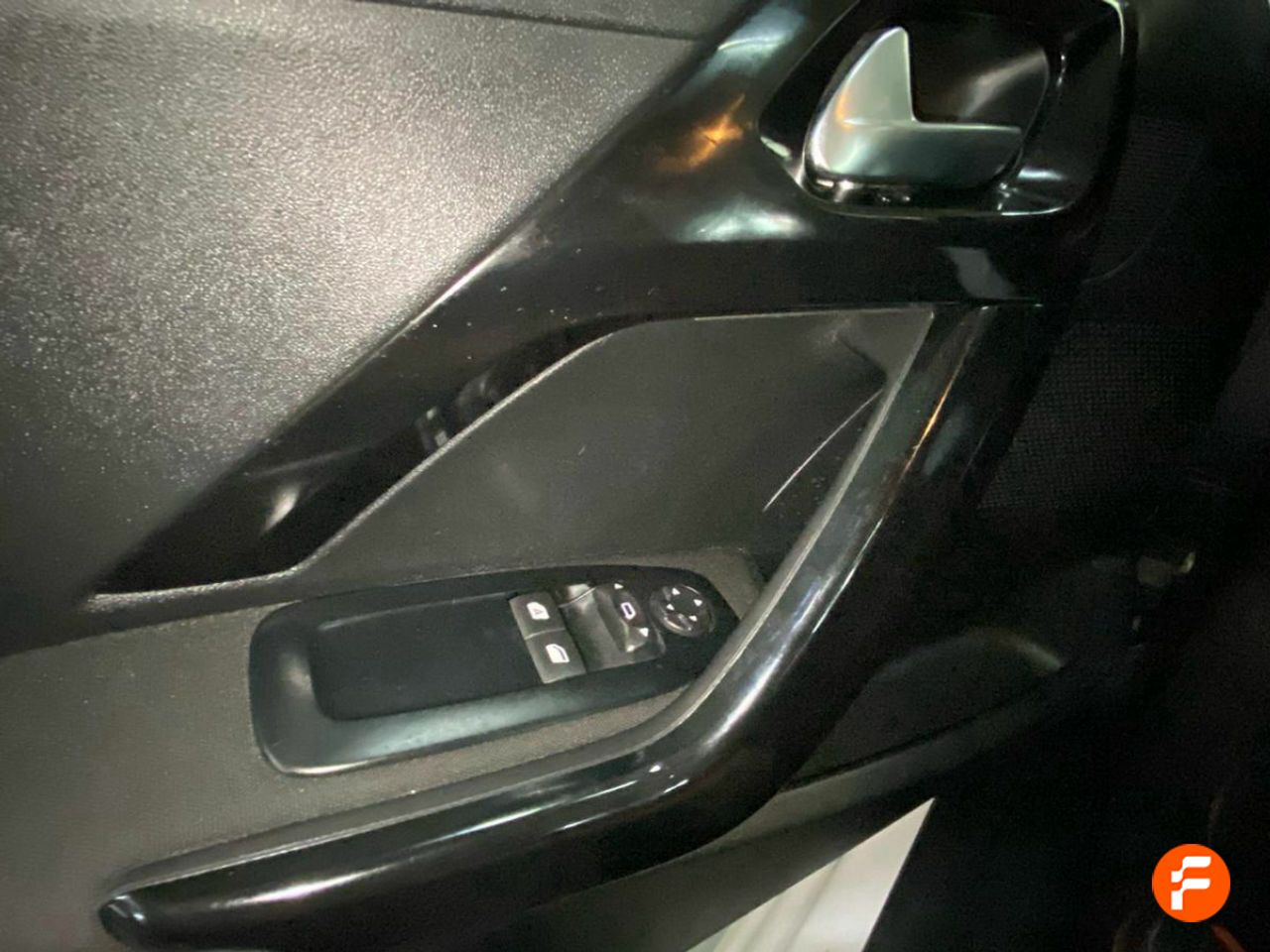 Foto Peugeot 208 21