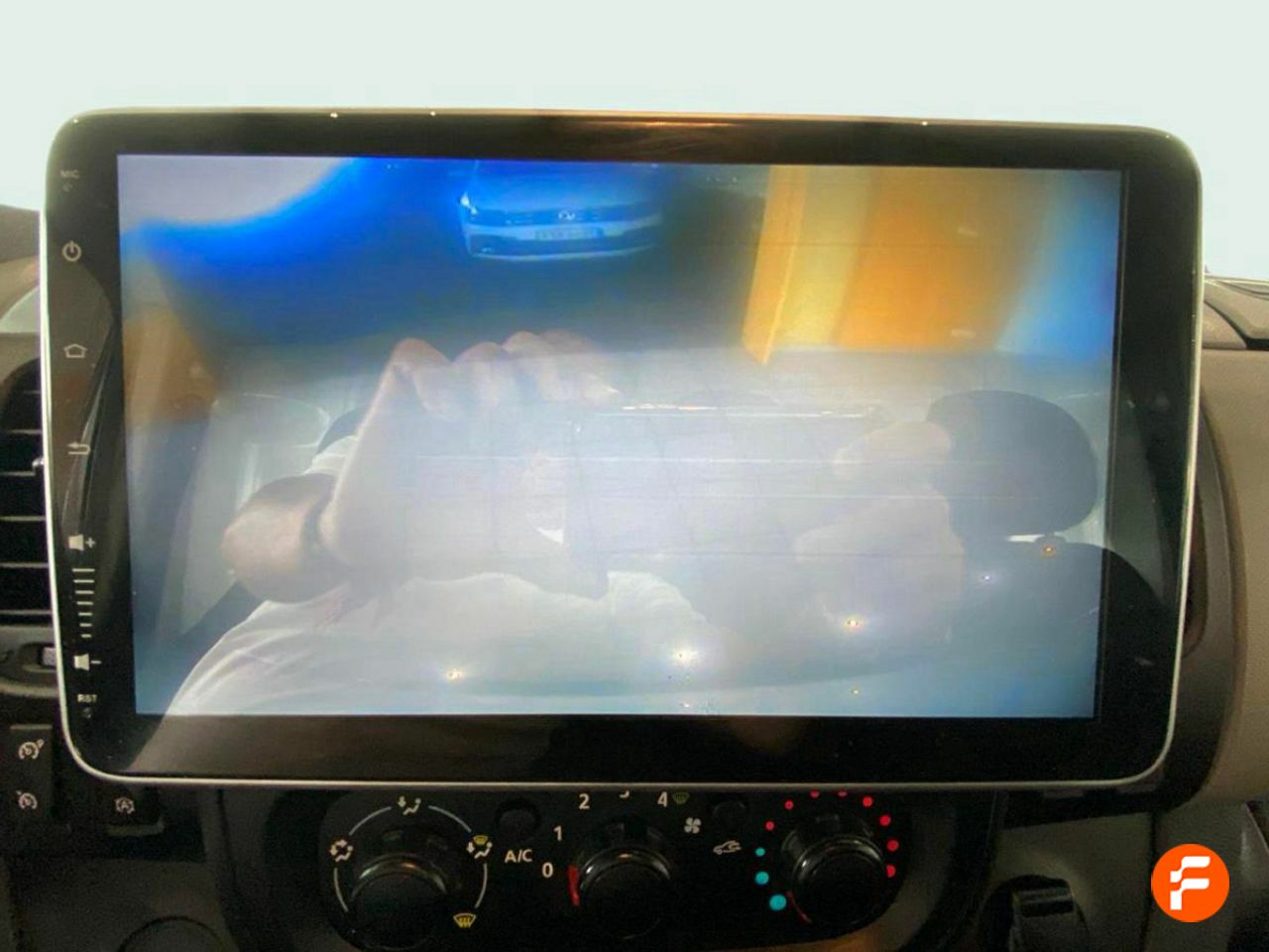 Foto Nissan NV300 16