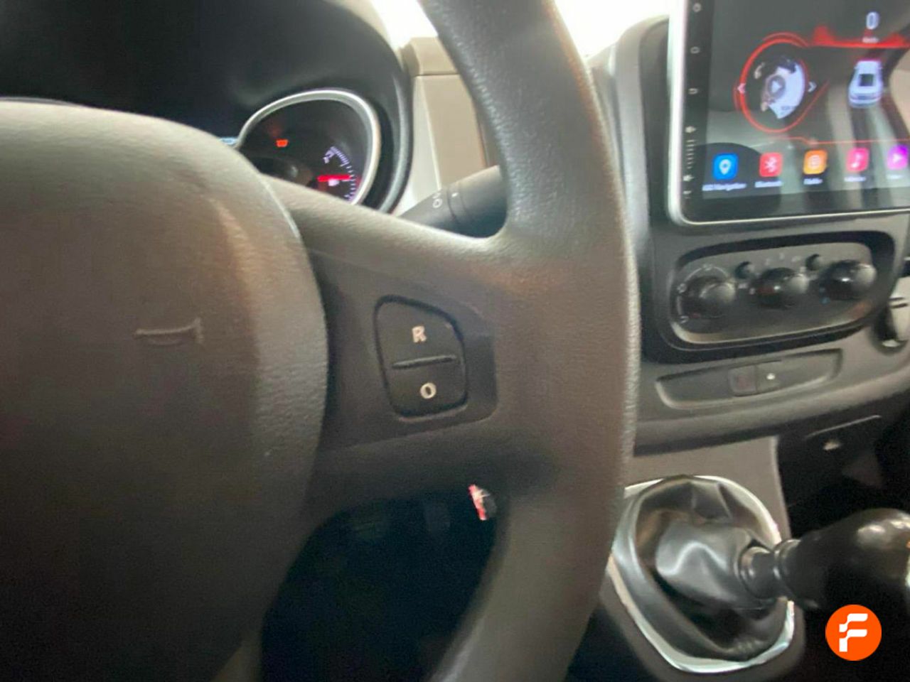 Foto Nissan NV300 20