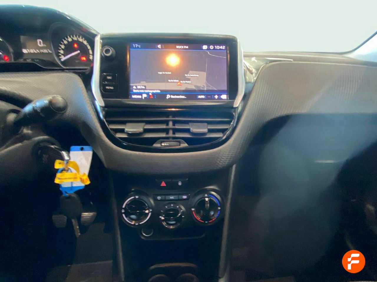 Foto Peugeot 208 17