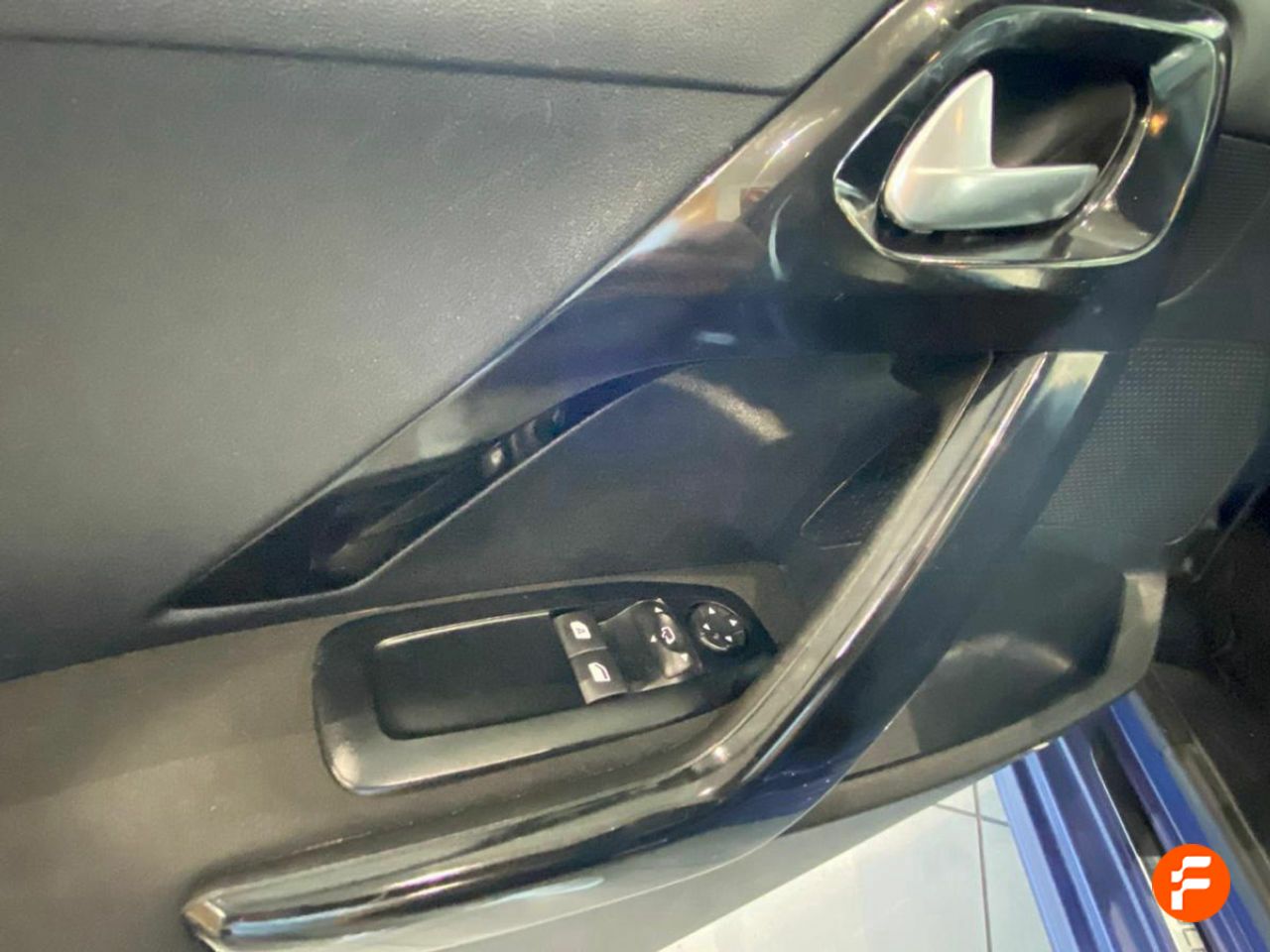 Foto Peugeot 208 23