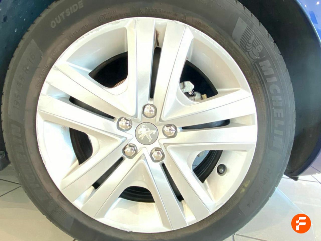 Foto Peugeot 208 24