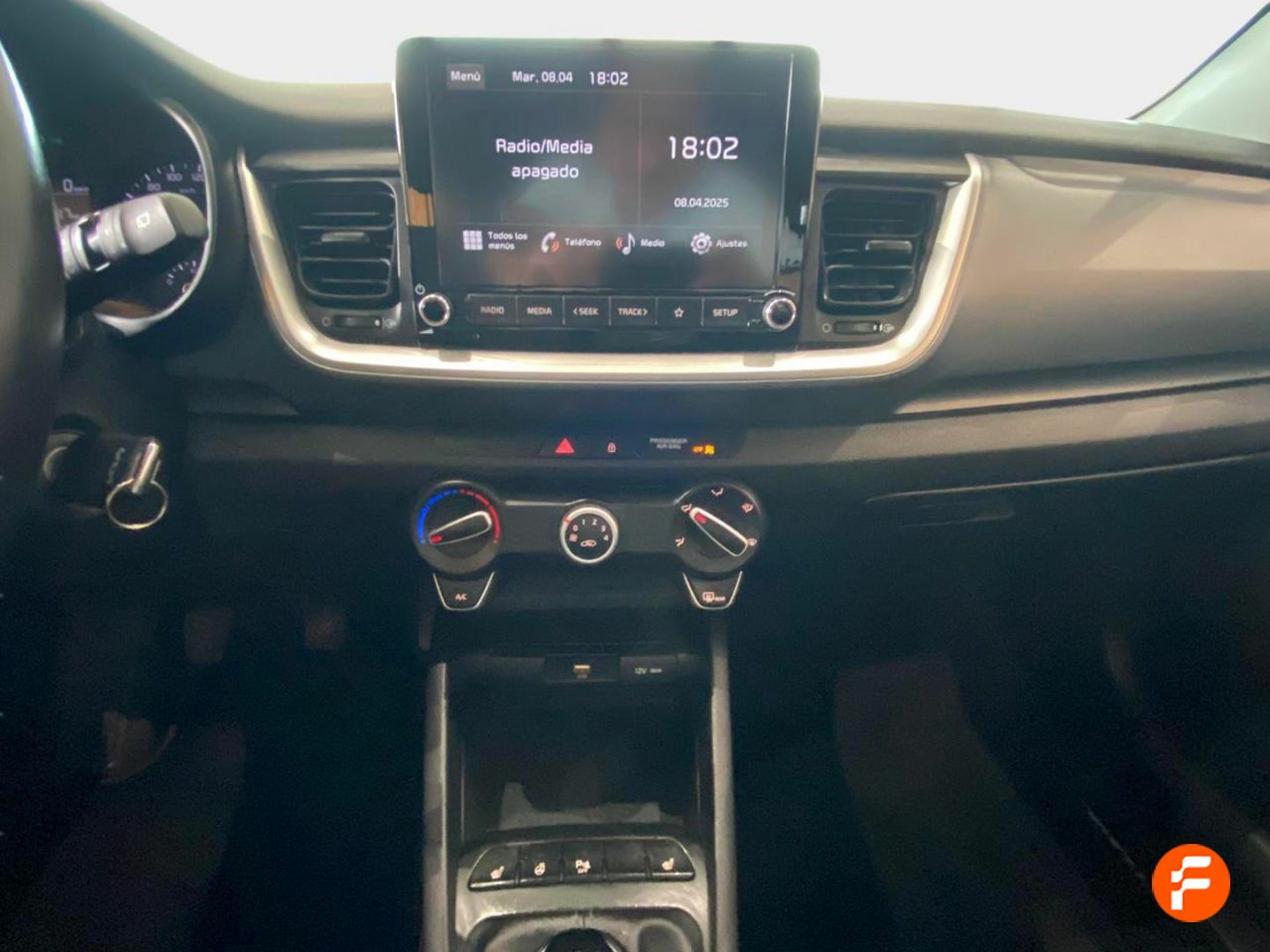 Foto Kia Stonic 12