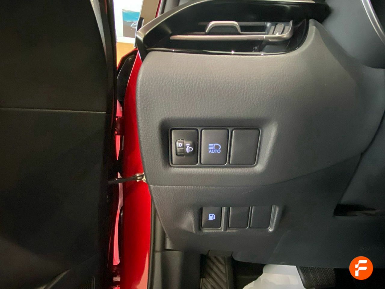 Foto Toyota C-HR 16