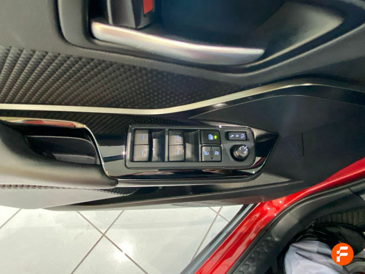 Foto Toyota C-HR 20
