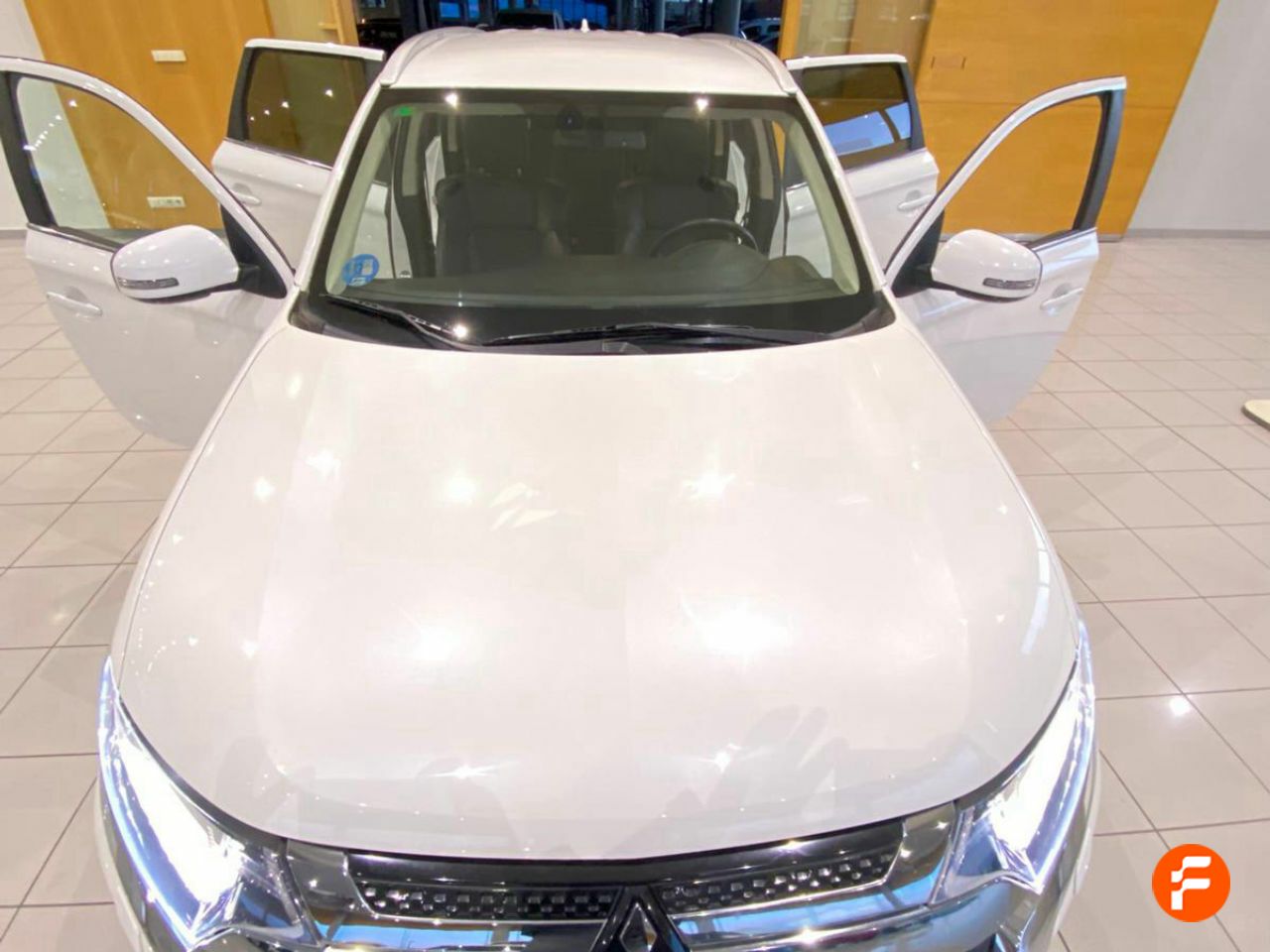 Foto Mitsubishi Outlander 25