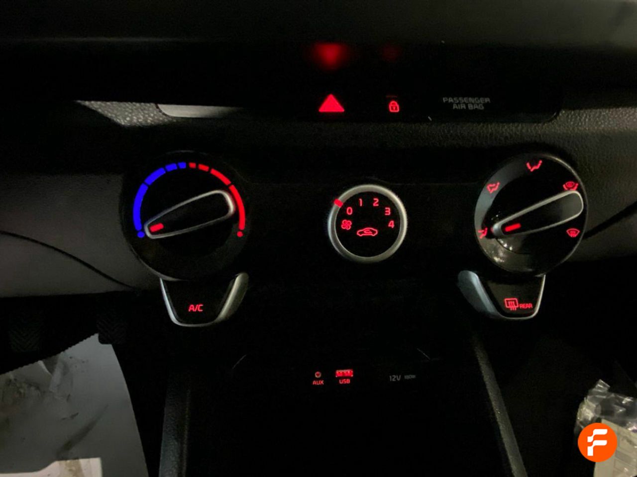 Foto Kia Rio 16