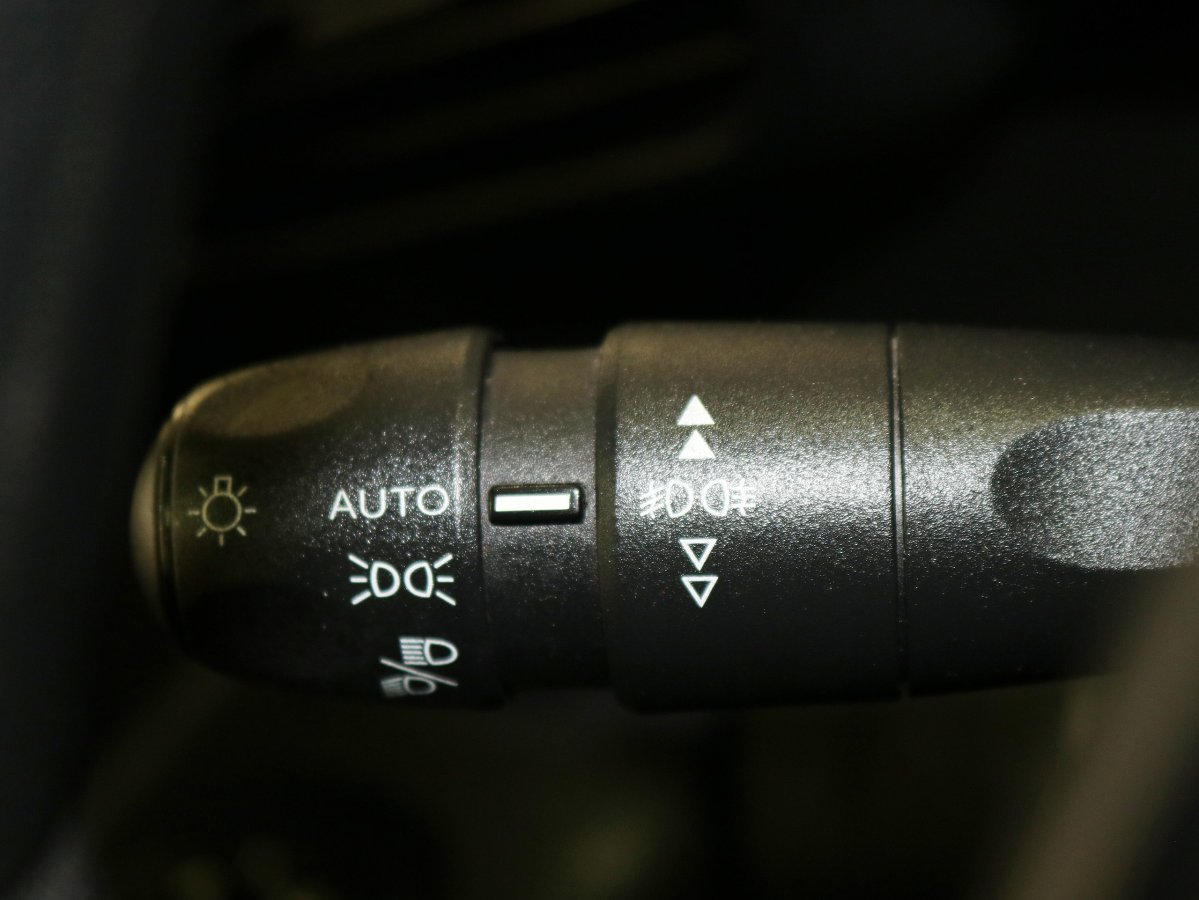 Foto Peugeot Rifter 25