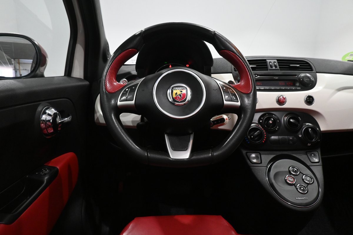 Foto Abarth 500C 10 Foto Abarth 500C 10