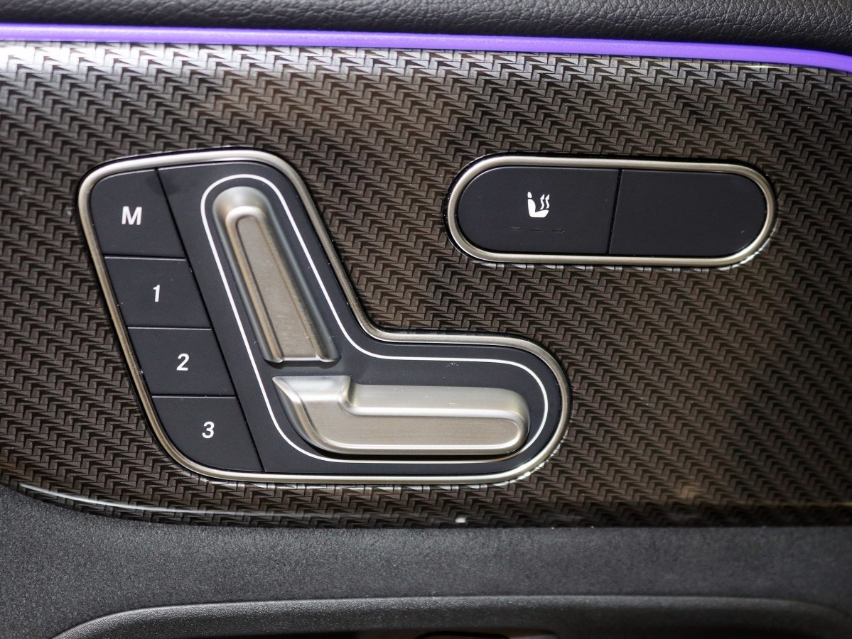 Foto Mercedes-Benz Clase GLB 29