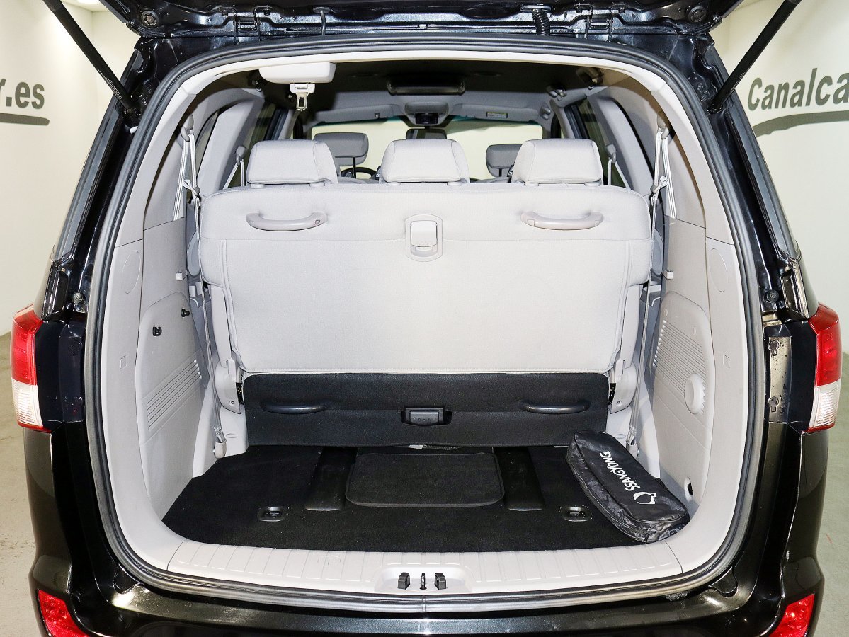 Foto SsangYong Rodius 8
