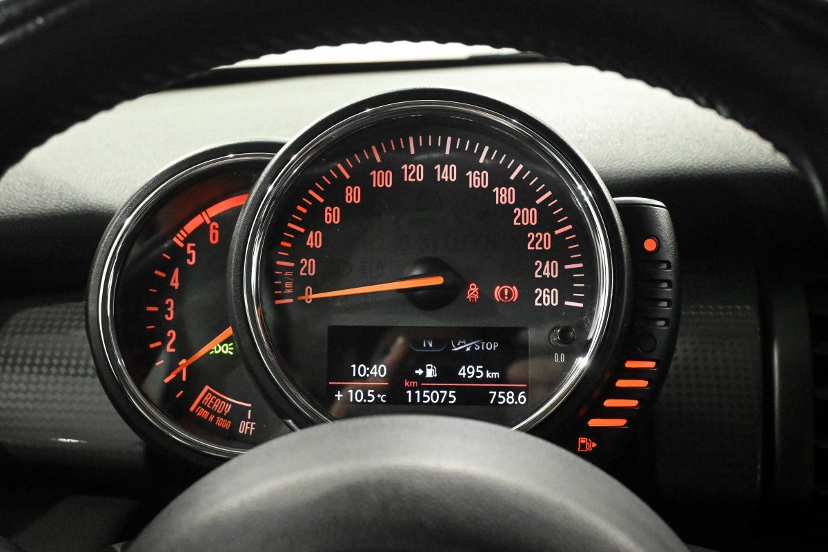 Foto Mini 3 Puertas 13