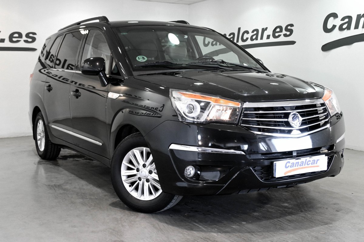 Foto SsangYong Rodius 3