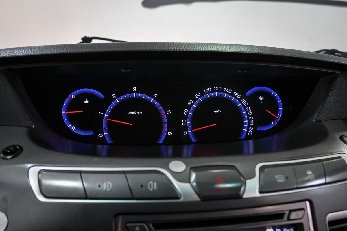 Foto SsangYong Rodius 25