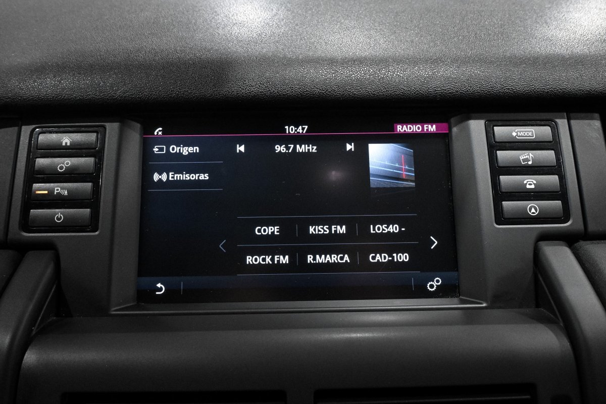 Foto Land-Rover Discovery Sport 18