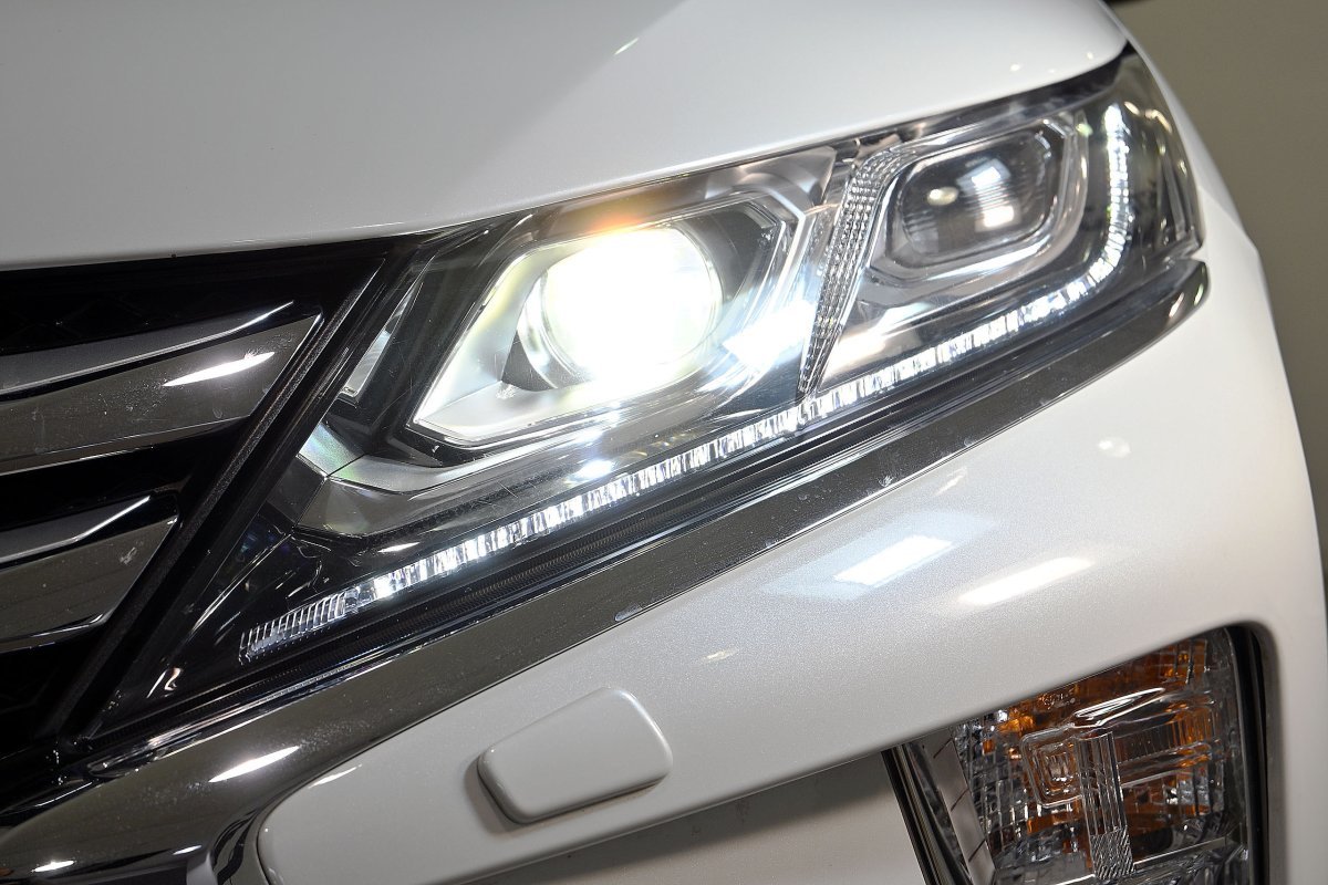 Foto Mitsubishi Eclipse Cross 12
