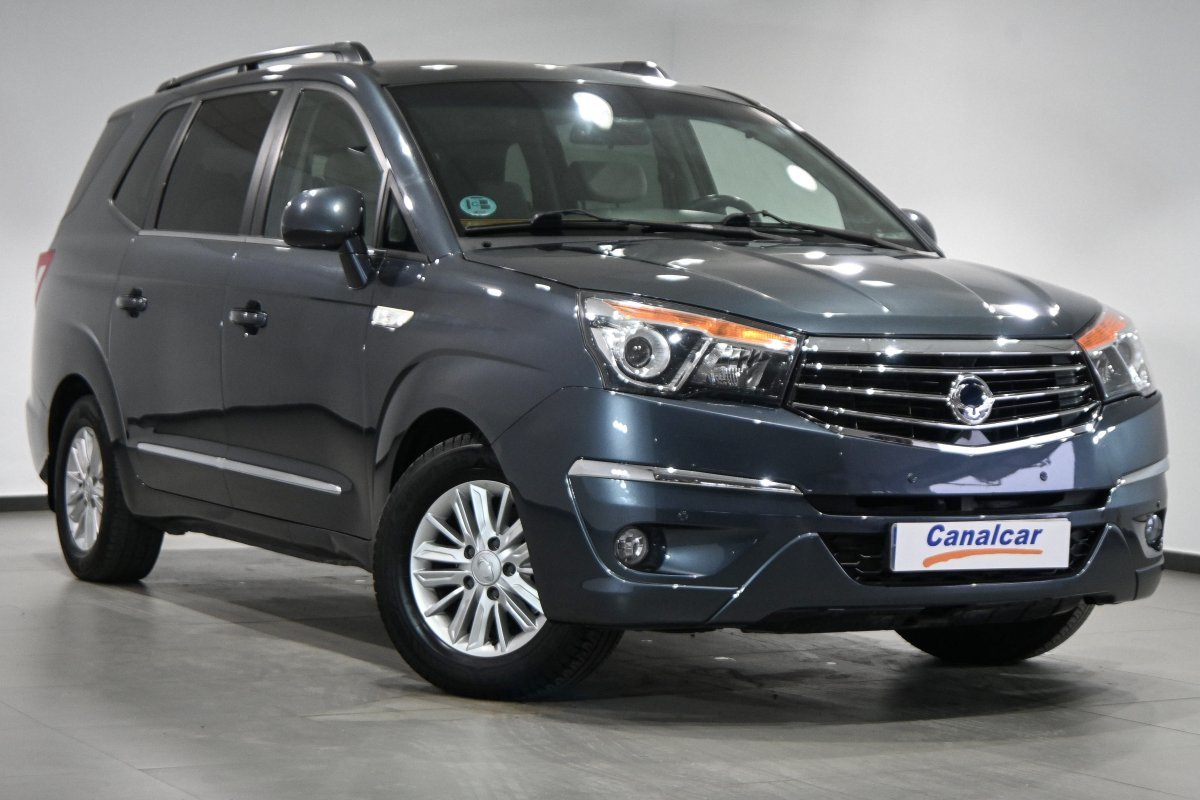 Foto SsangYong Rodius 3