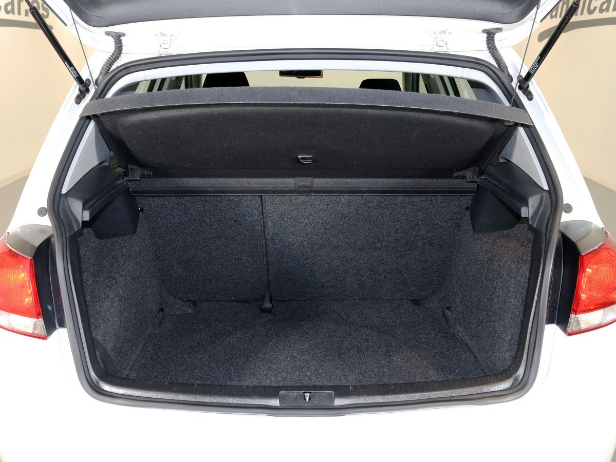 Foto Volkswagen Golf 8