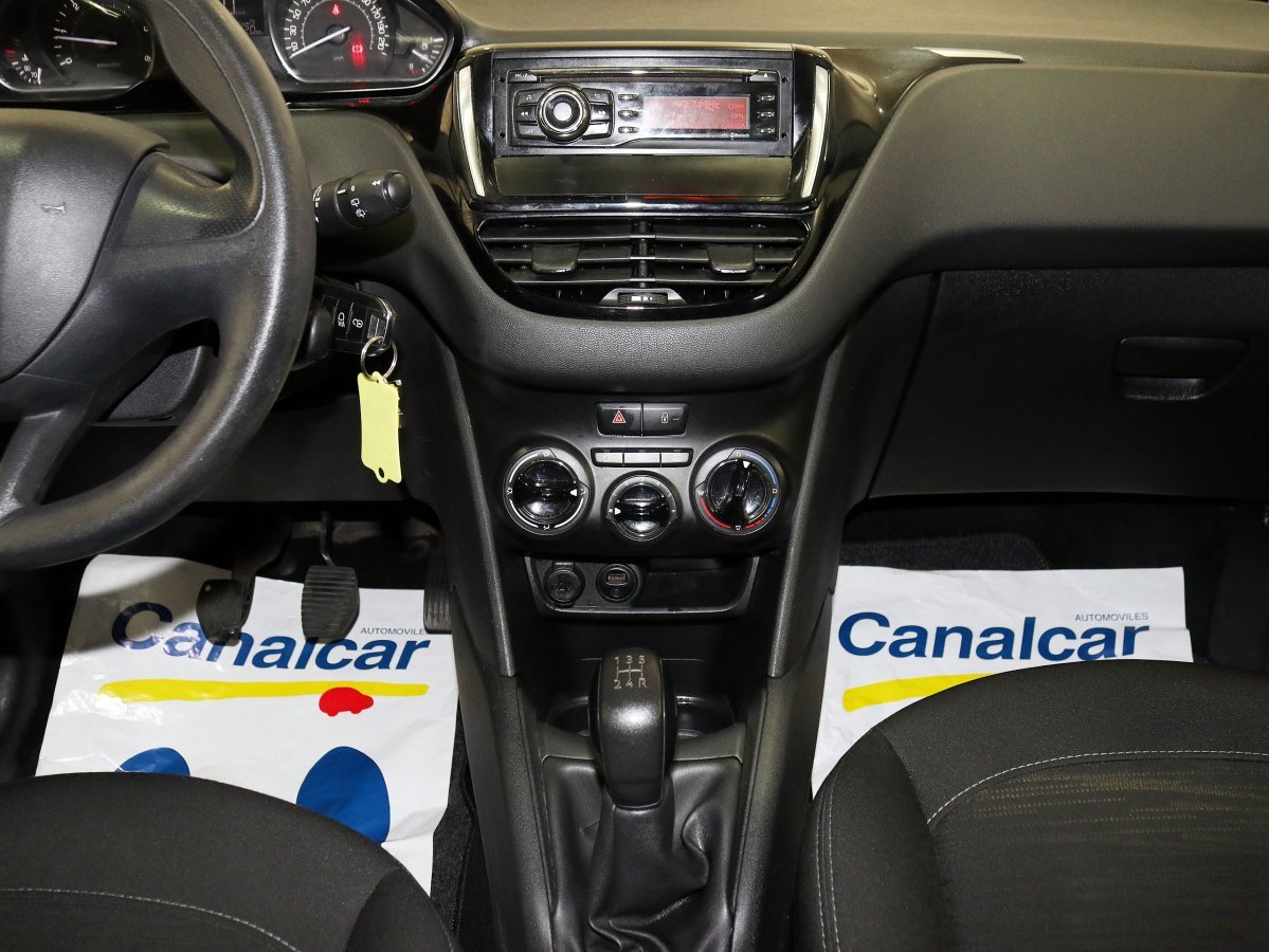 Foto Peugeot 208 15