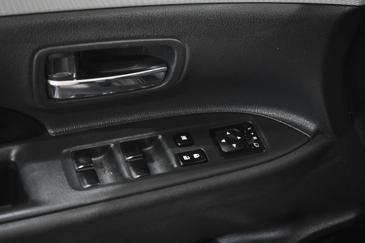 Foto Mitsubishi Outlander 36