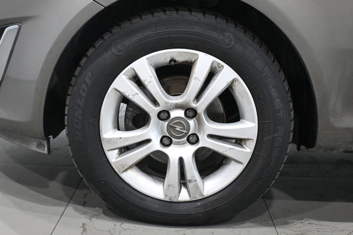Foto Opel Corsa 25