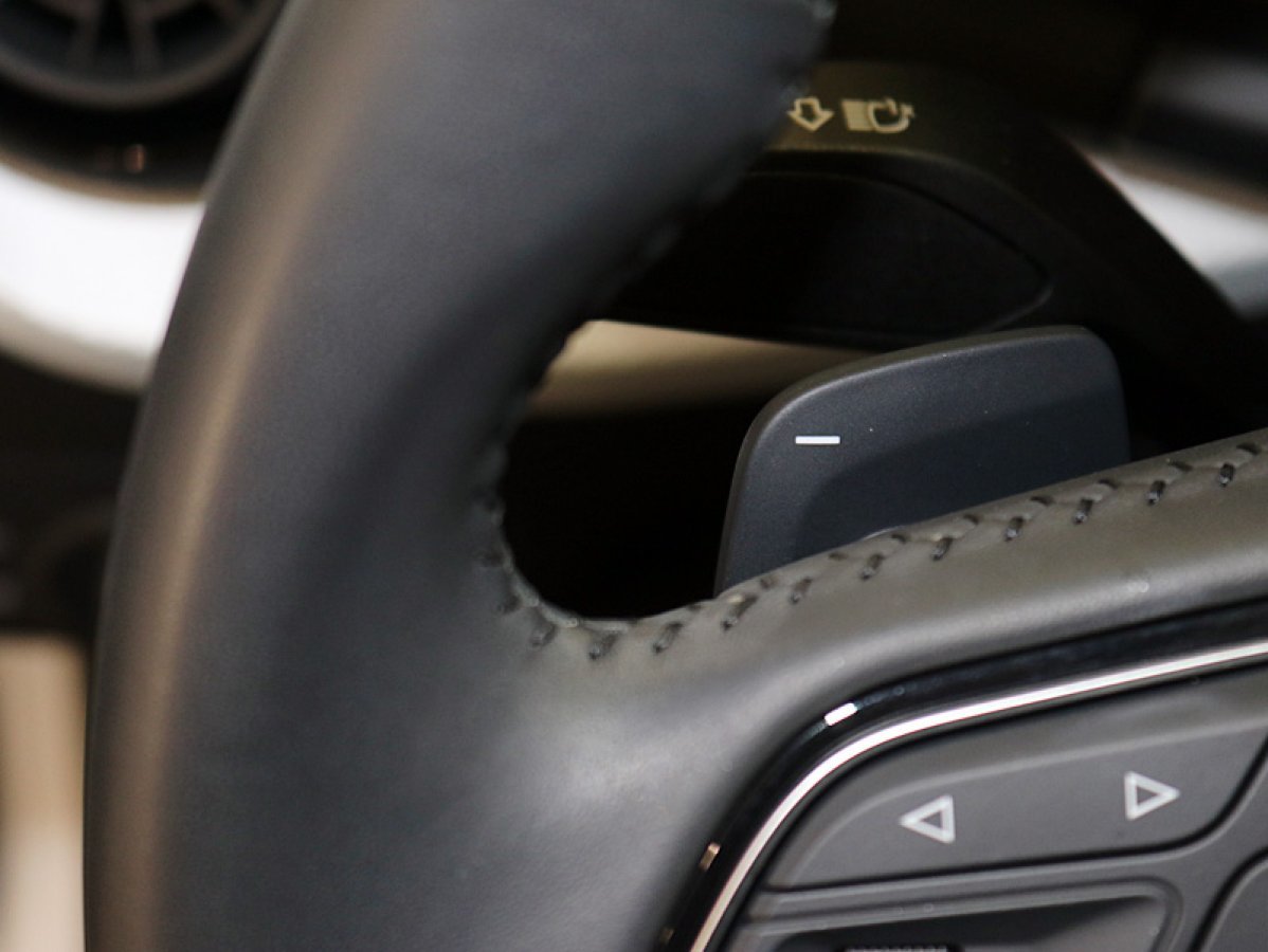 Foto Audi Q2 27