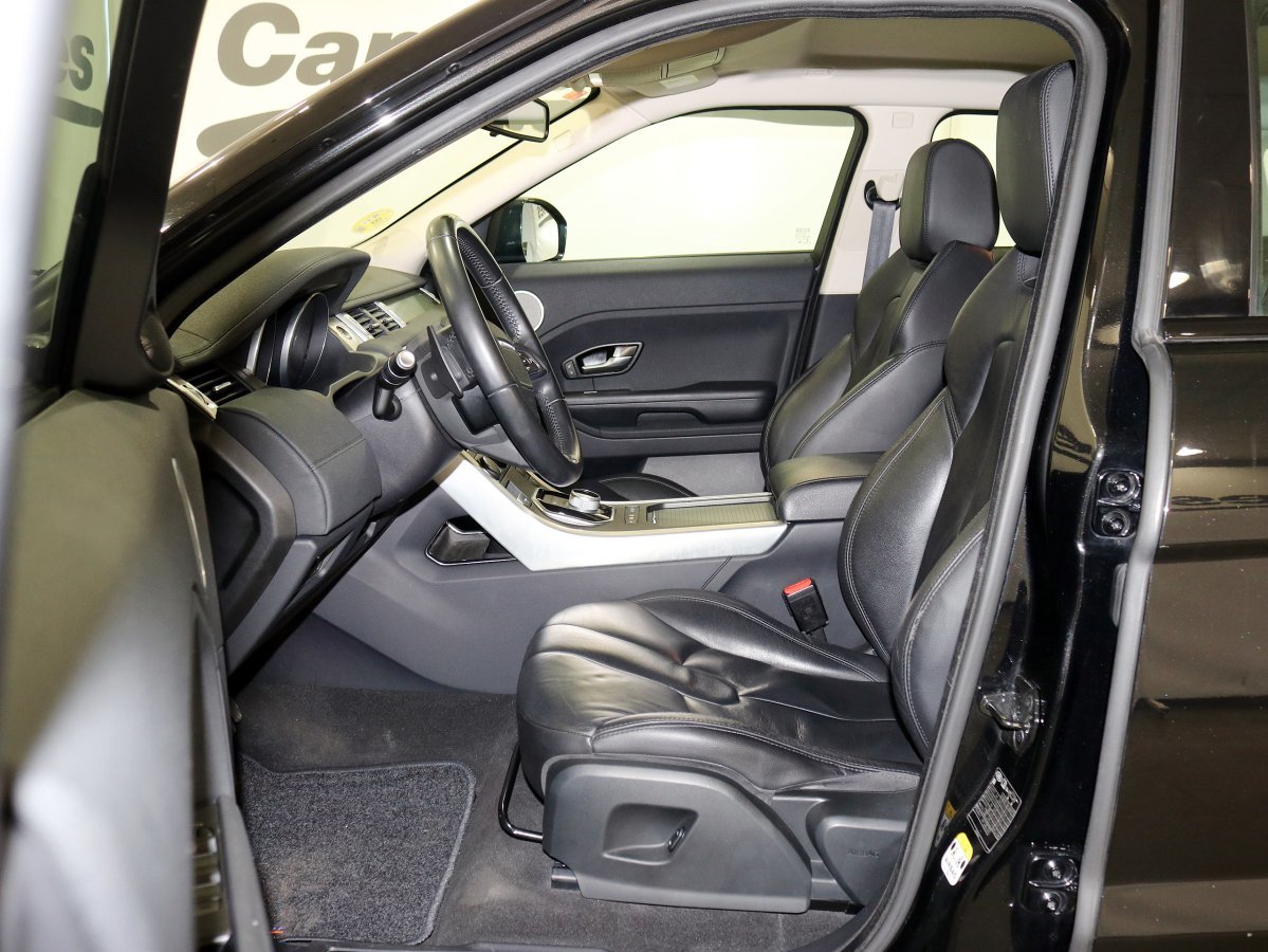 Foto Land-Rover Range Rover Evoque 12