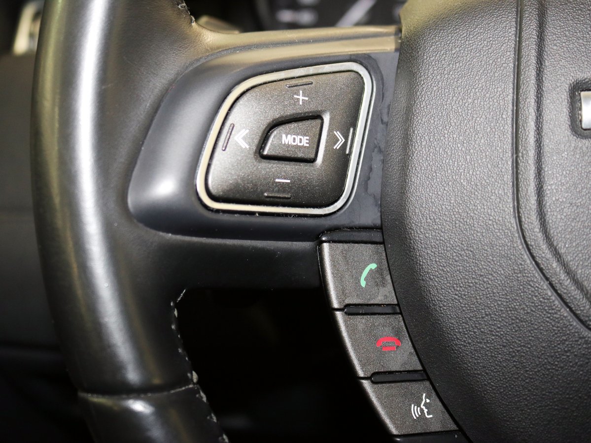 Foto Land-Rover Range Rover Evoque 26