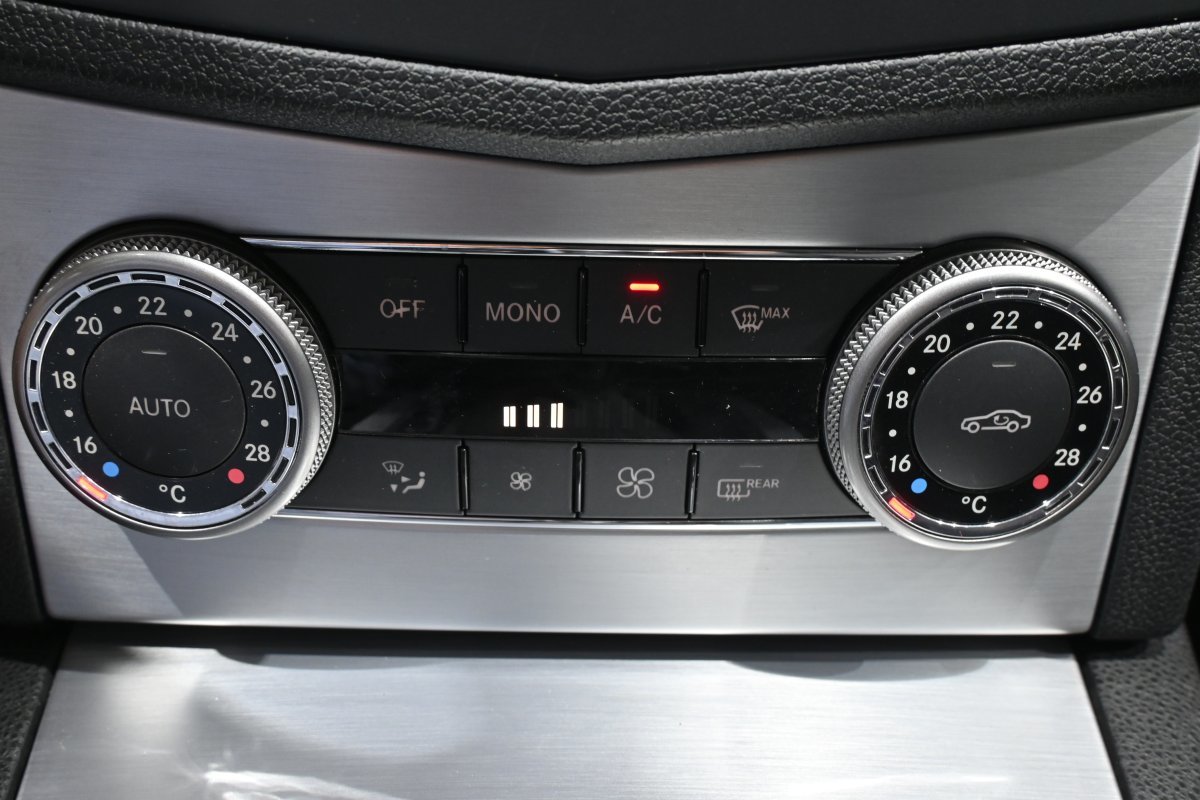 Foto Mercedes-Benz Clase C 16