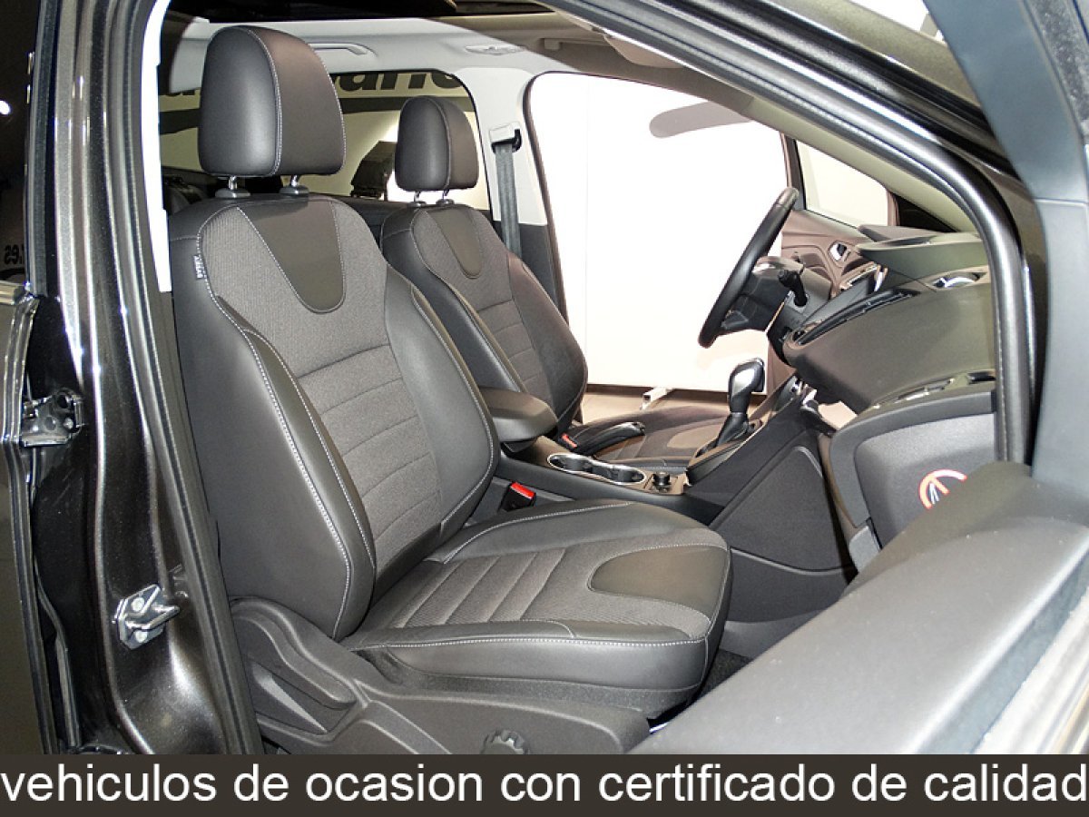 Foto Ford Kuga 17