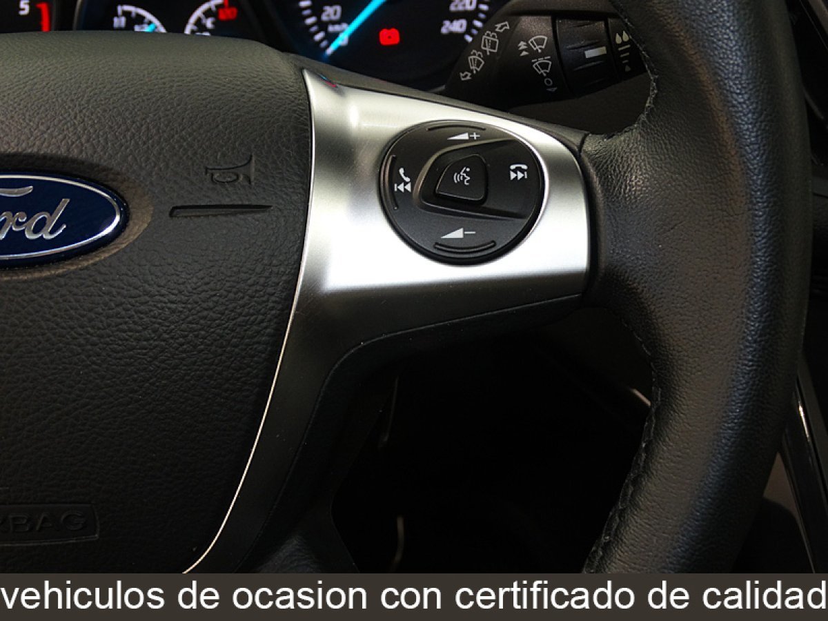 Foto Ford Kuga 30