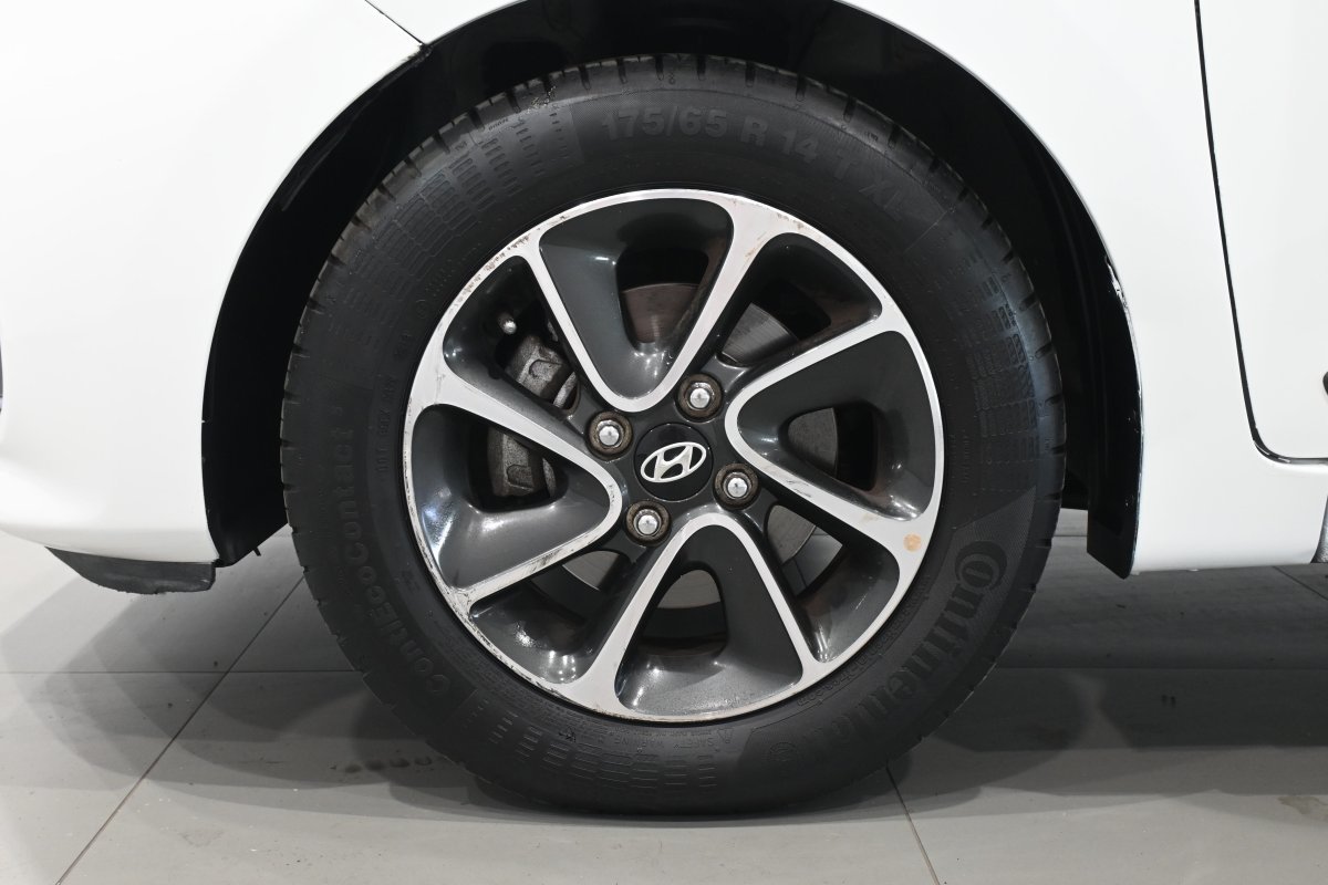 Foto Hyundai i10 26