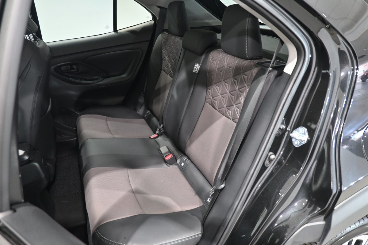 Foto Toyota Yaris 11