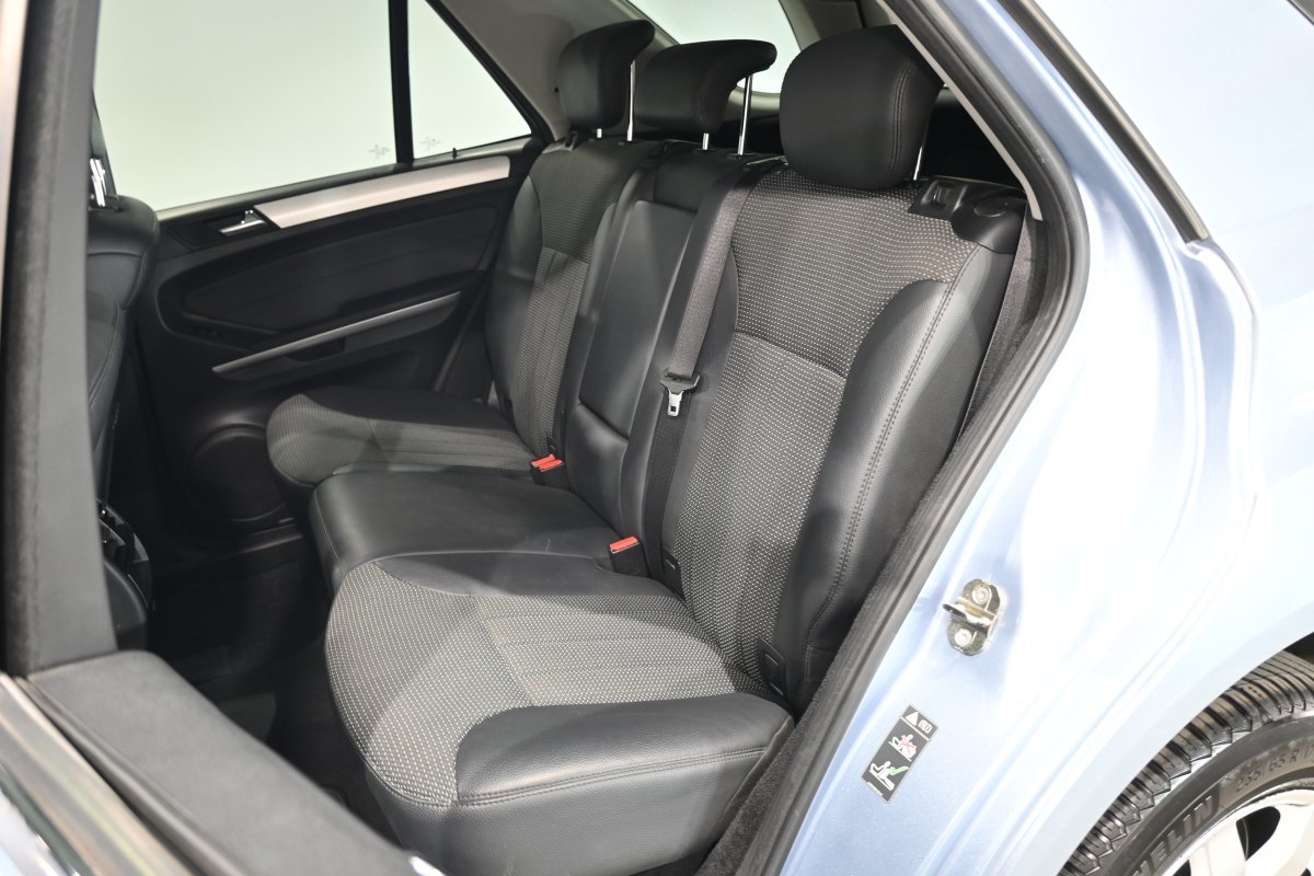 Foto Mercedes-Benz Clase M 12