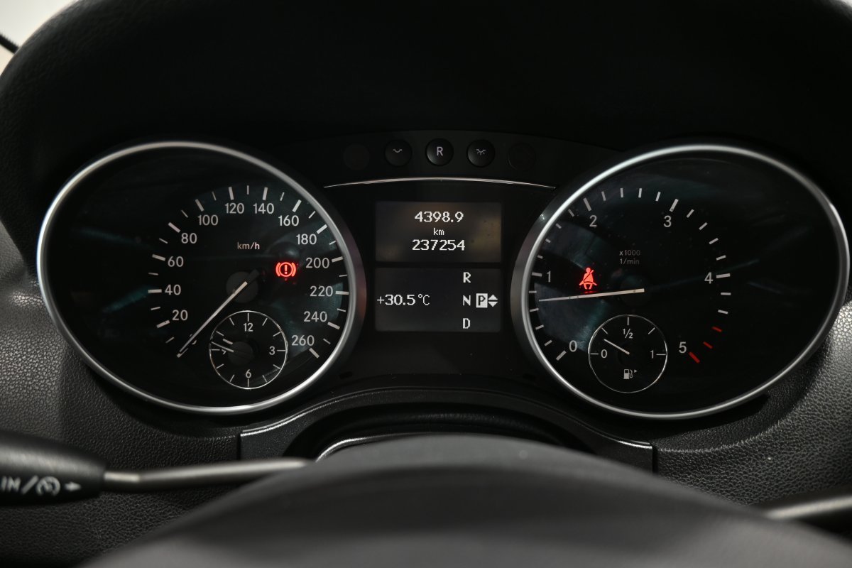 Foto Mercedes-Benz Clase M 14