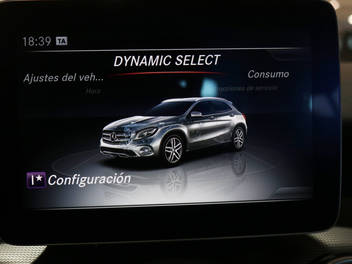 Foto Mercedes-Benz Clase GLA 27