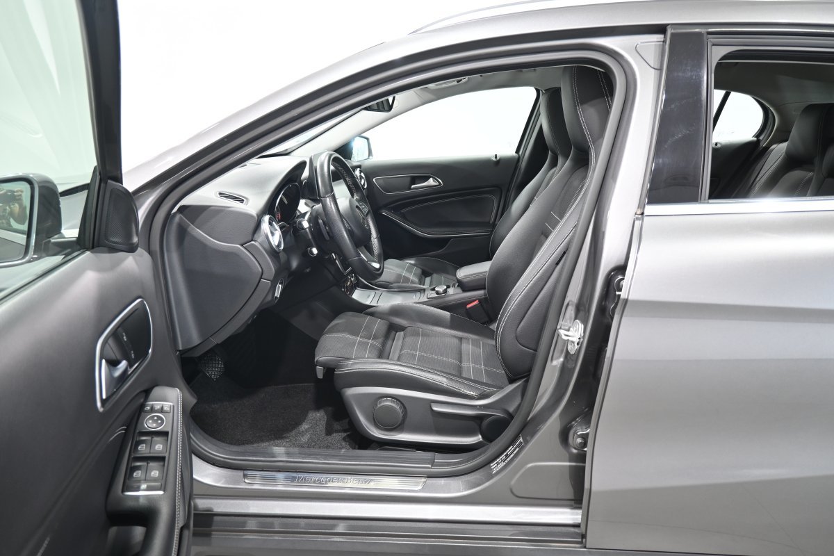 Foto Mercedes-Benz Clase GLA 10