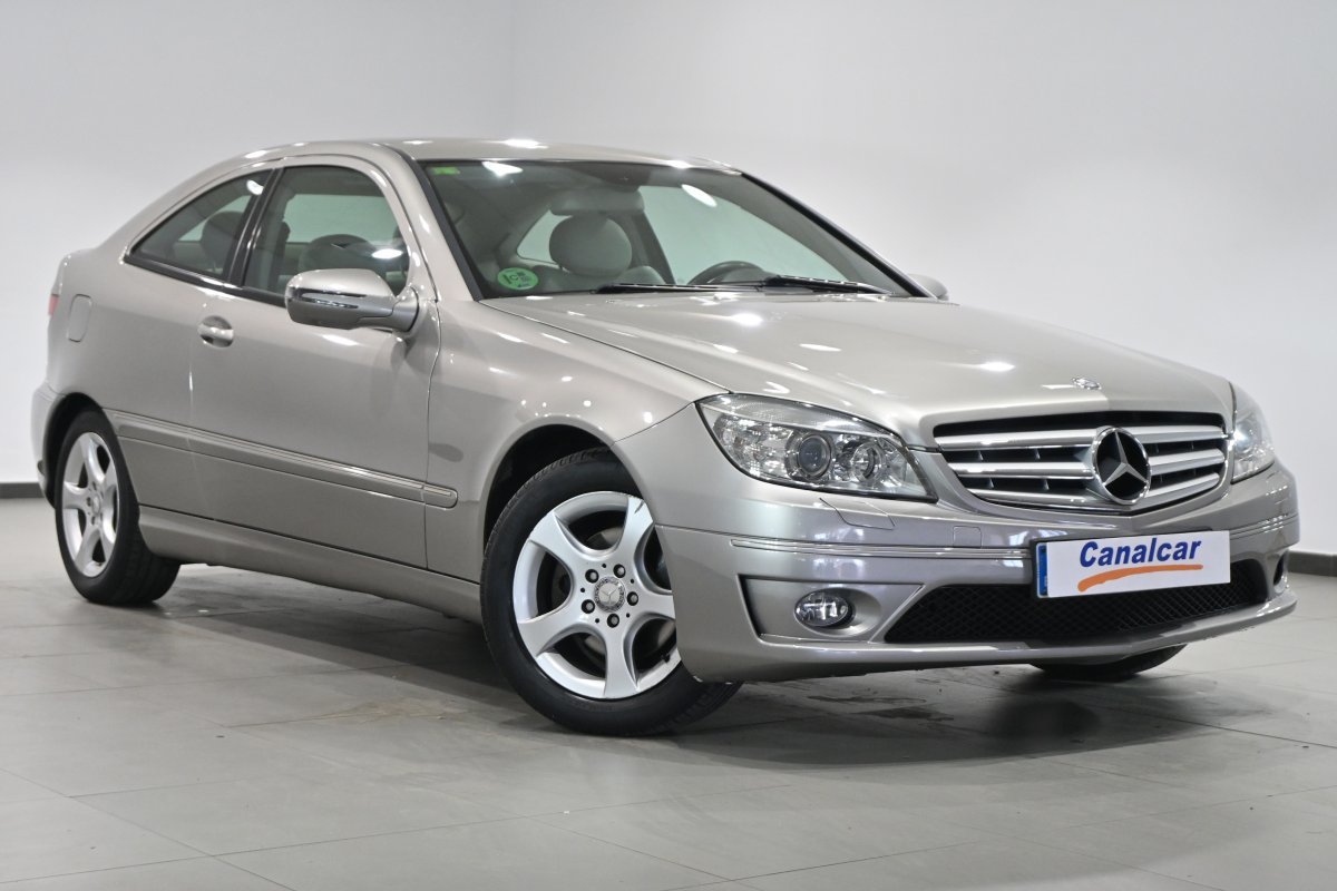 Foto Mercedes-Benz Clase CLC 3