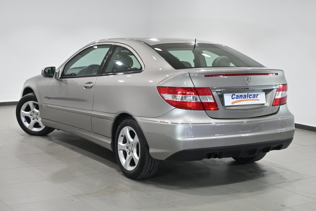 Foto Mercedes-Benz Clase CLC 6