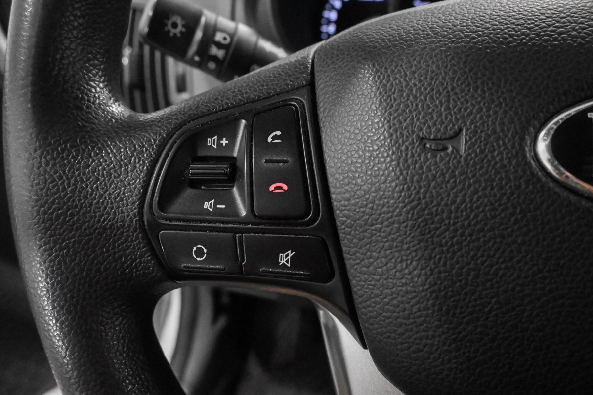 Foto Kia Rio 10
