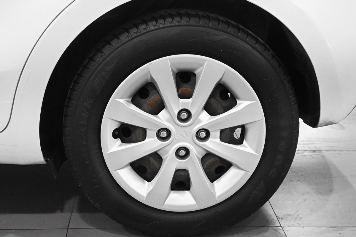 Foto Kia Rio 18