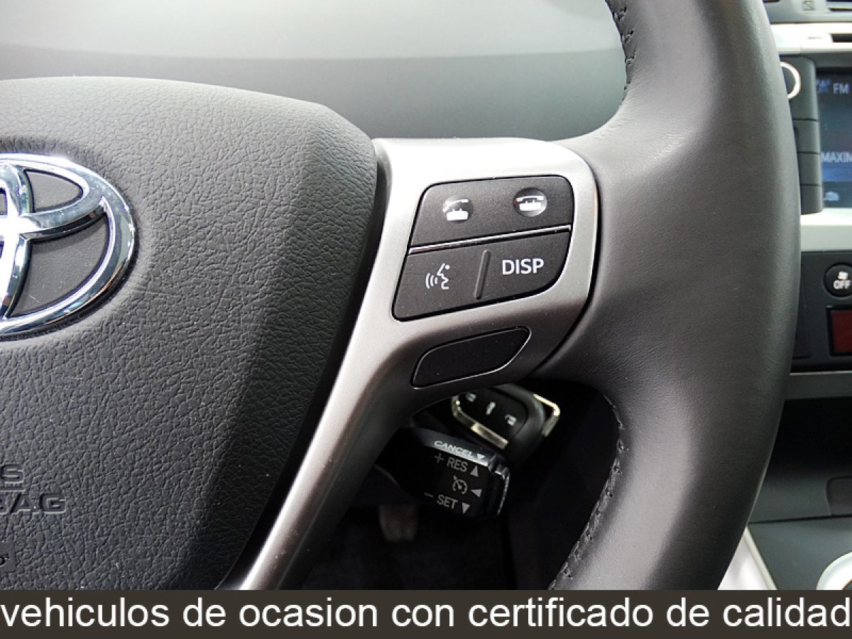 Foto Toyota Corolla Verso 24