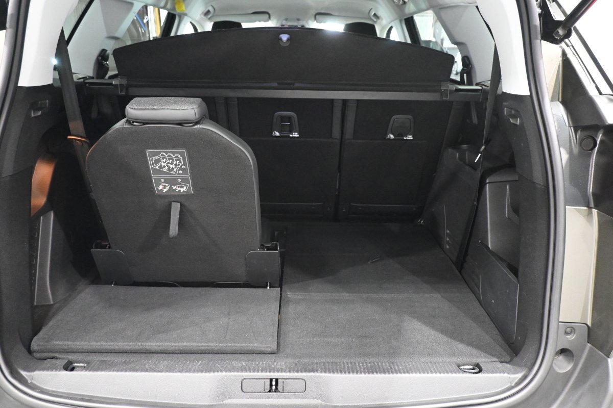 Foto Peugeot 5008 8