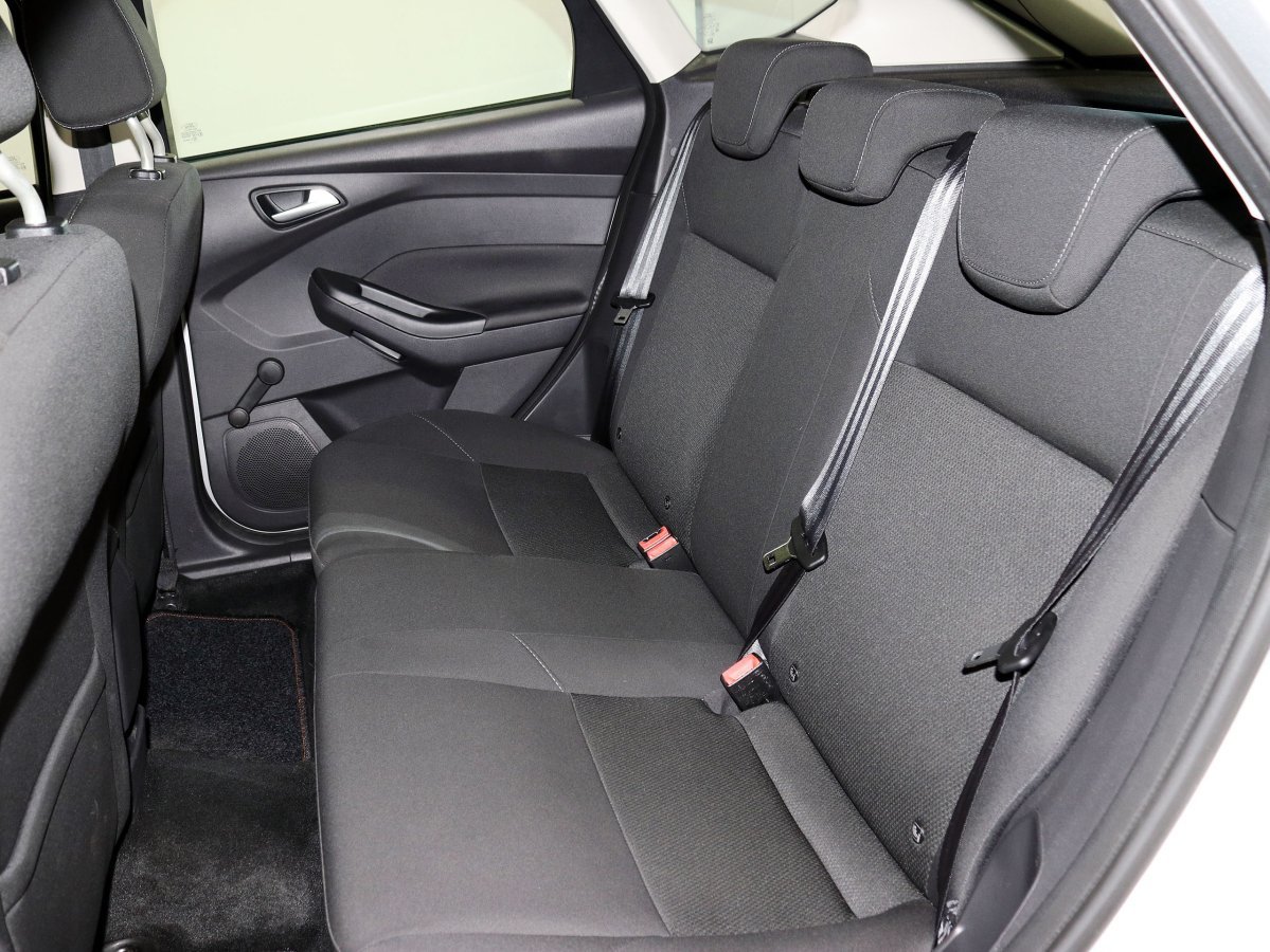 Foto Ford Focus 10 Foto Ford Focus 10