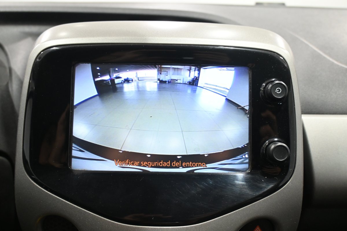 Foto Toyota Aygo 14