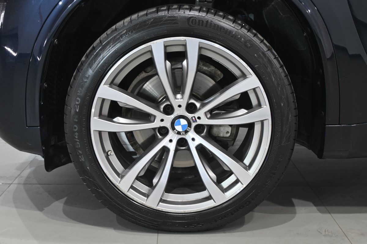 Foto BMW X5 32