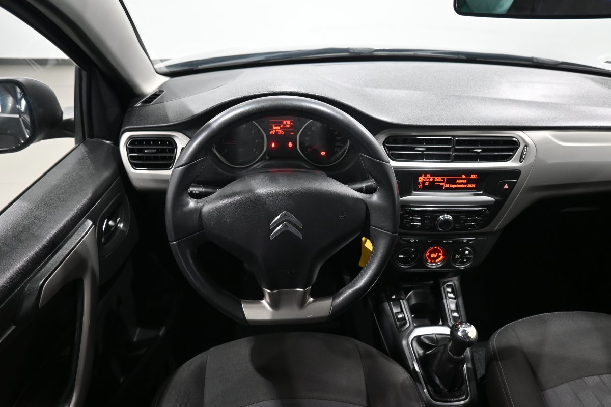 Foto Citroën C-Elysèe 17